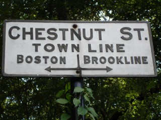 Chestnut St - Town Line Sign